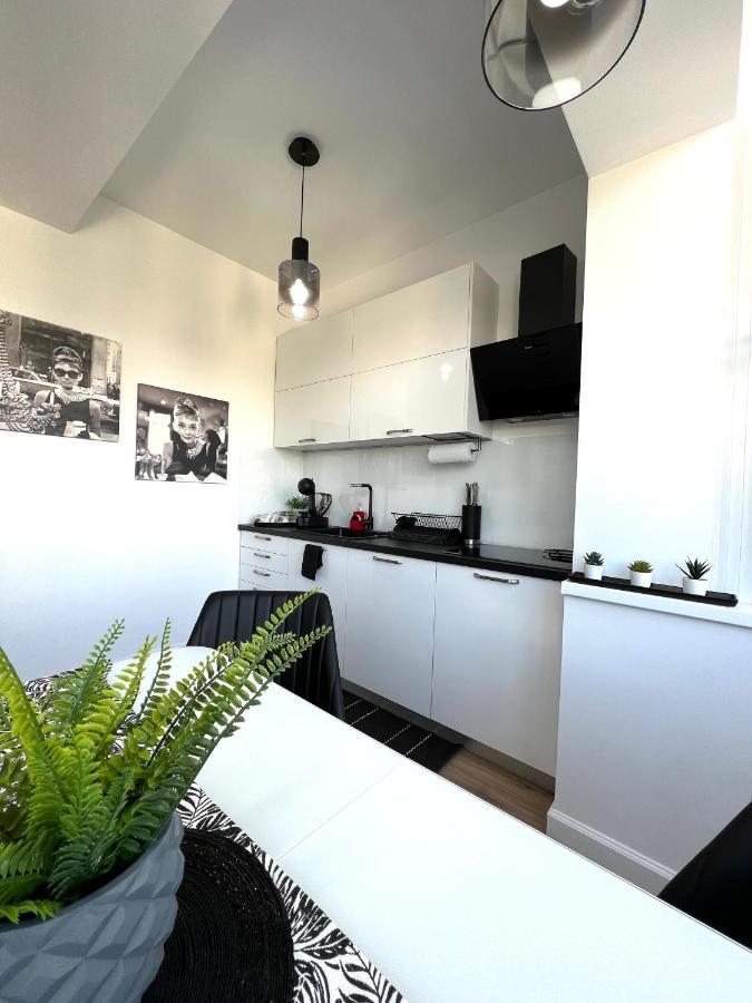 Sky View - Luxury Apartament - Sanador Victoriei Bukarest Exterior foto